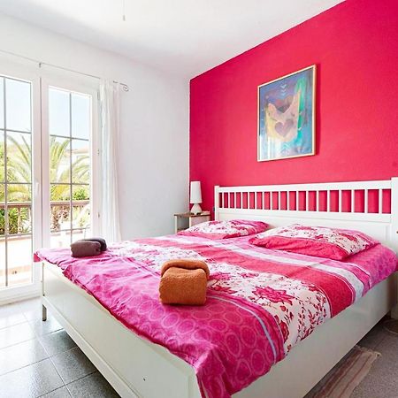 Casa Sarita - Farbenfrohes Ferienhaus Chayofa Ngoại thất bức ảnh